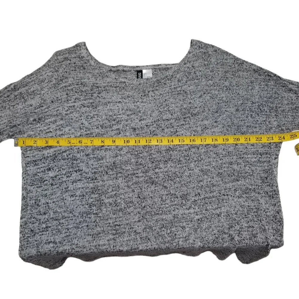 Divided by H&M Long Sleeve Top - Picture 10 of 14